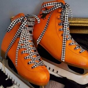 Halloween theme ice skates